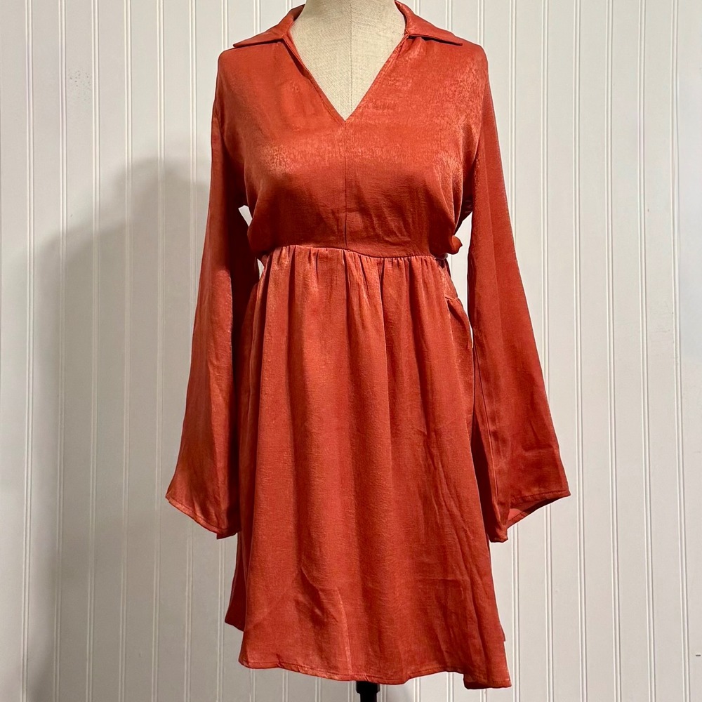 143 Story by Line Up M Rust Satin Bell Sleeve Dress 70s Retro Sunset Core NWOT‎